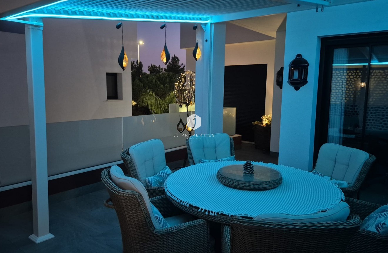 Resale - Villa -
Los Montesinos - Costa Blanca