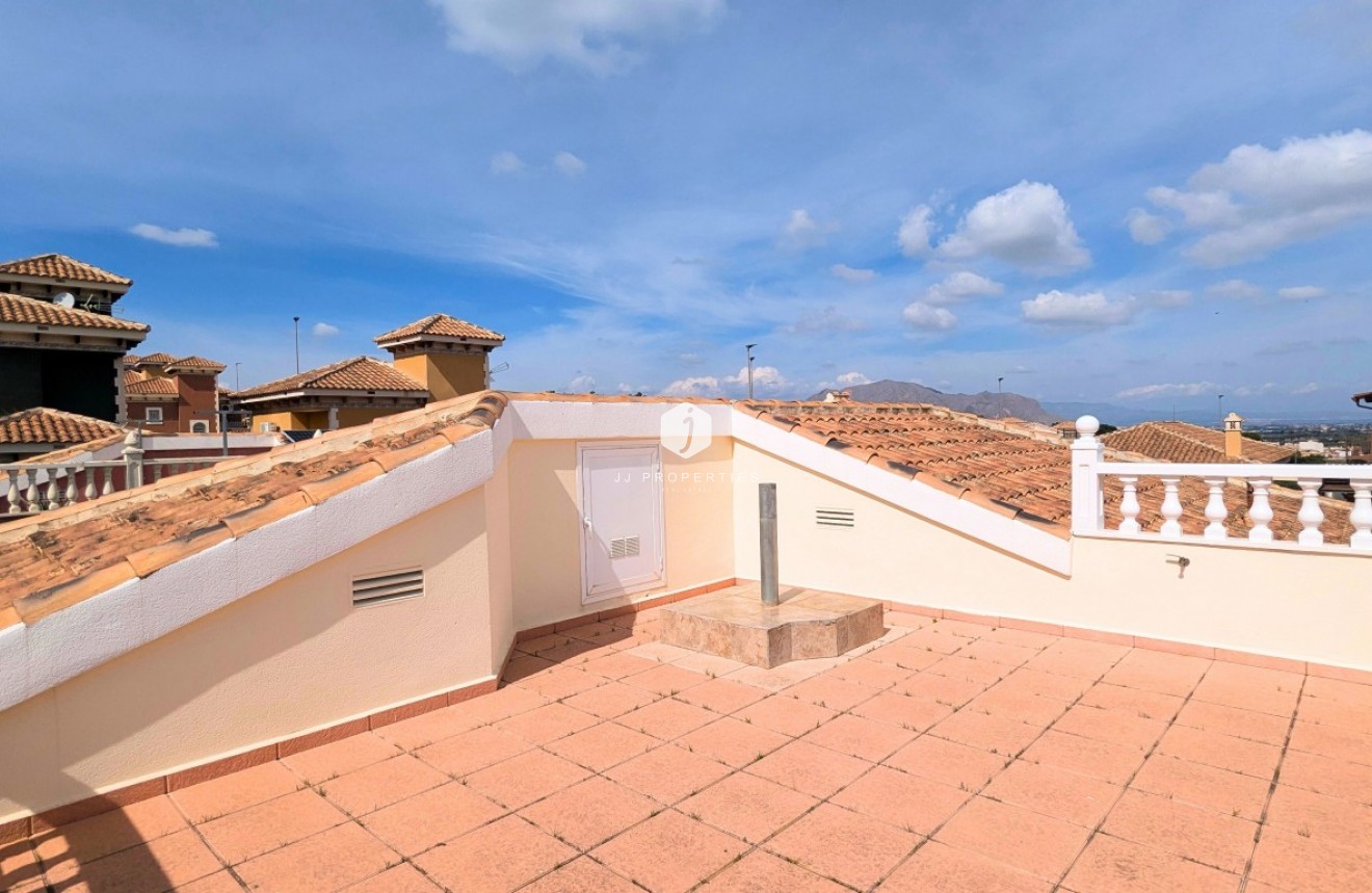 Segunda mano - Villa -
Bigastro - Inland
