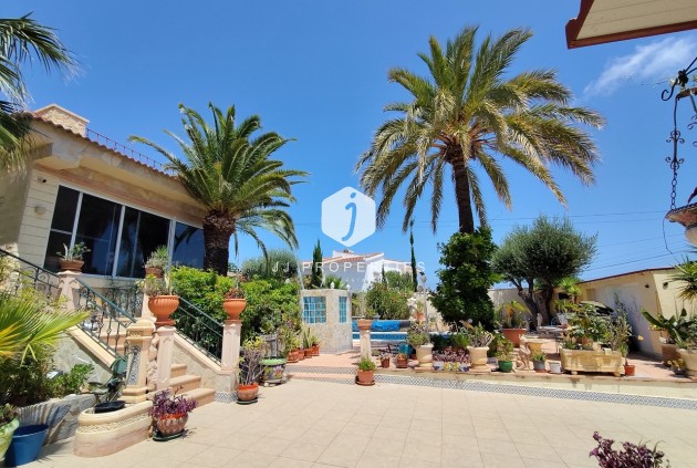 Resale - Villa -
Ciudad Quesada - Costa Blanca