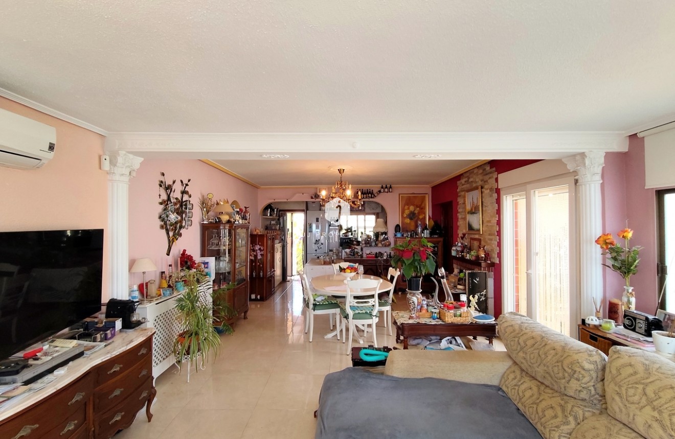 Resale - Villa -
Ciudad Quesada - Costa Blanca
