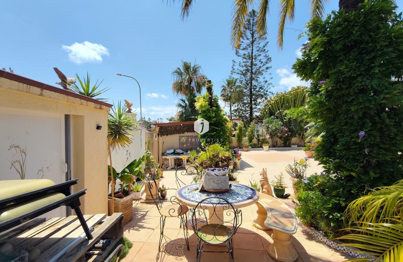 Resale - Villa -
Ciudad Quesada - Costa Blanca