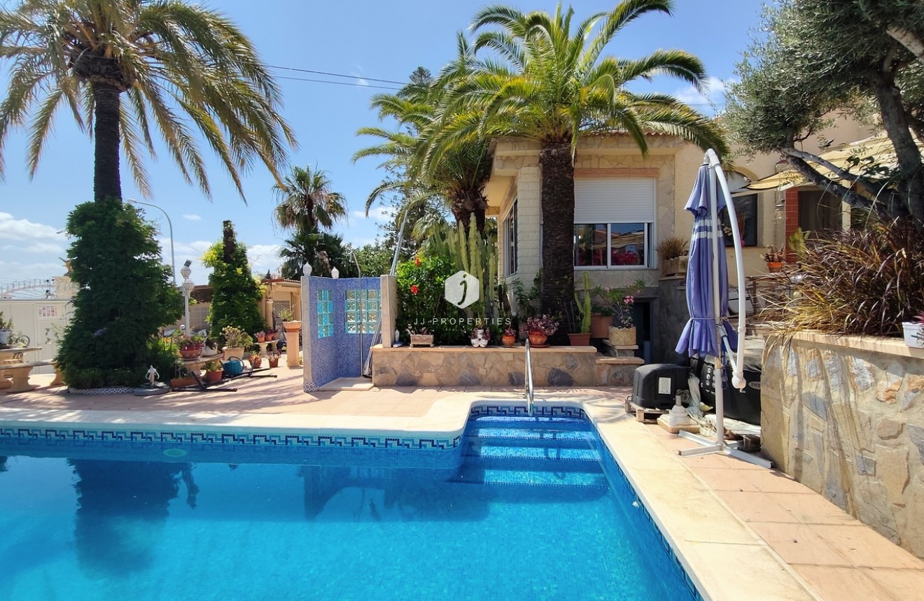 Resale - Villa -
Ciudad Quesada - Costa Blanca