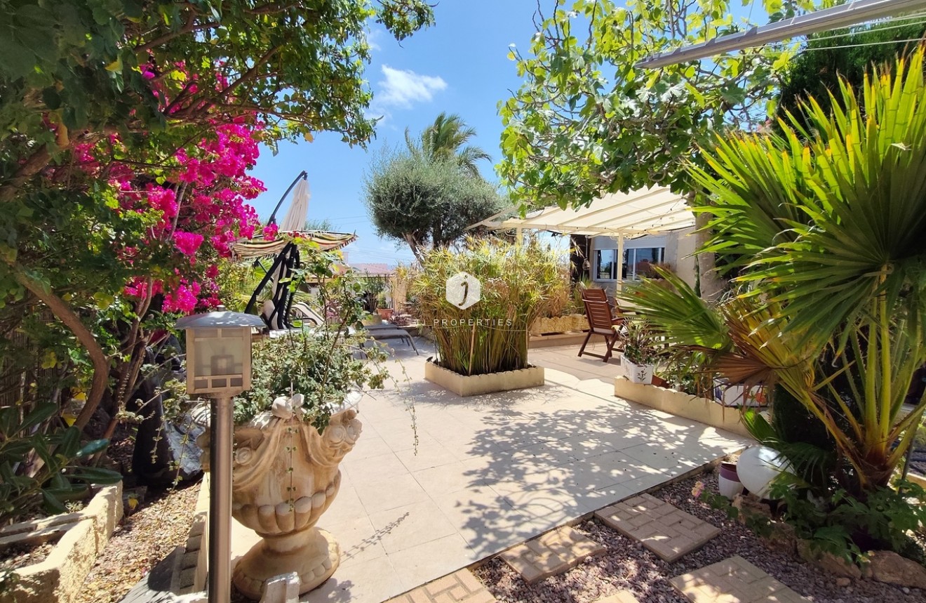 Resale - Villa -
Ciudad Quesada - Costa Blanca