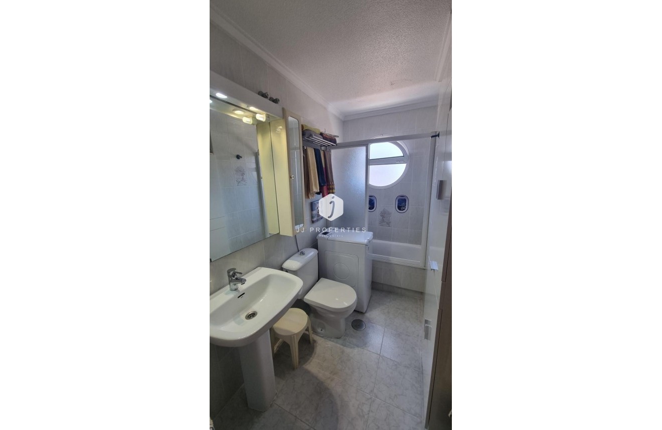 Aus zweiter Hand - Wohnung -
Torrevieja - Acequion
