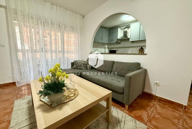 D'occasion - Appartement -
Torrevieja - Playa del Cura