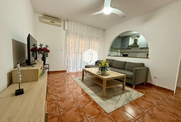 D'occasion - Appartement -
Torrevieja - Playa del Cura