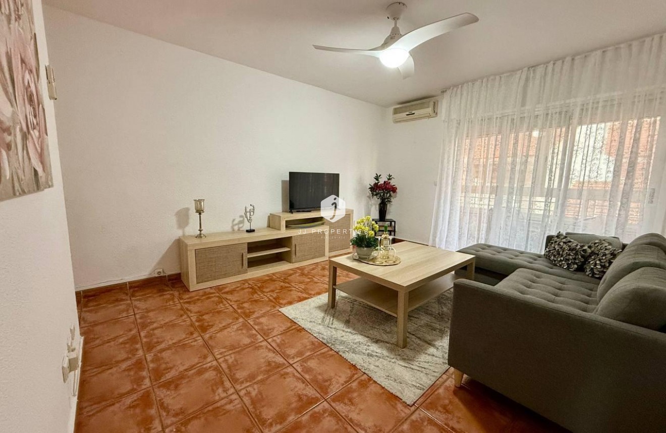 D'occasion - Appartement -
Torrevieja - Playa del Cura