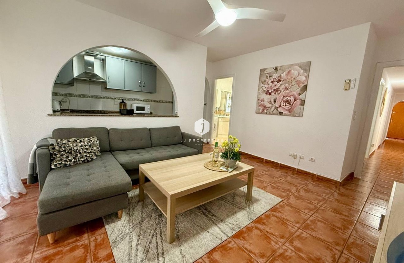 D'occasion - Appartement -
Torrevieja - Playa del Cura