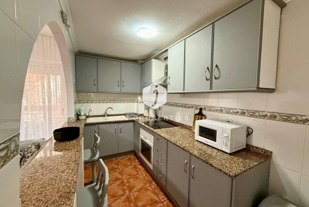 D'occasion - Appartement -
Torrevieja - Playa del Cura