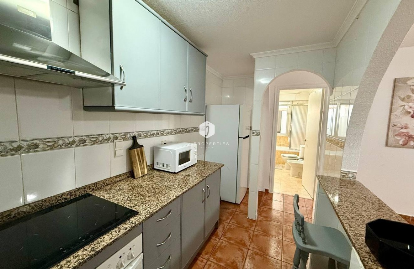 D'occasion - Appartement -
Torrevieja - Playa del Cura