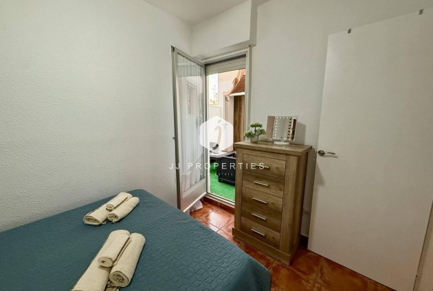 D'occasion - Appartement -
Torrevieja - Playa del Cura