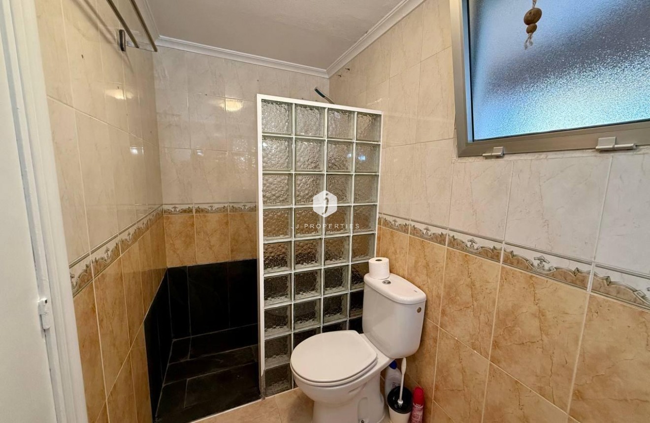 D'occasion - Appartement -
Torrevieja - Playa del Cura