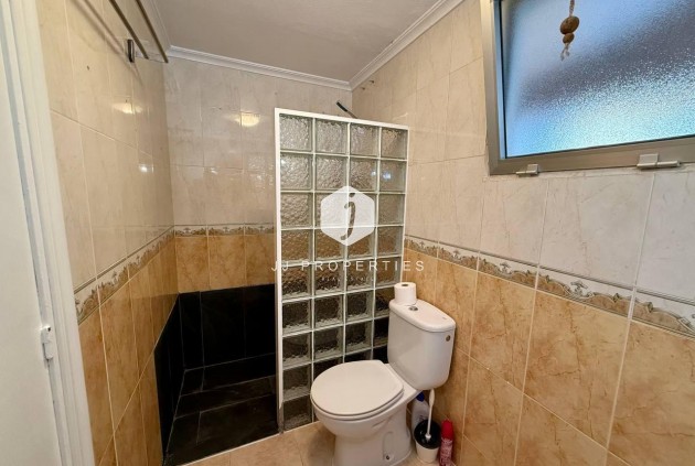 D'occasion - Appartement -
Torrevieja - Playa del Cura