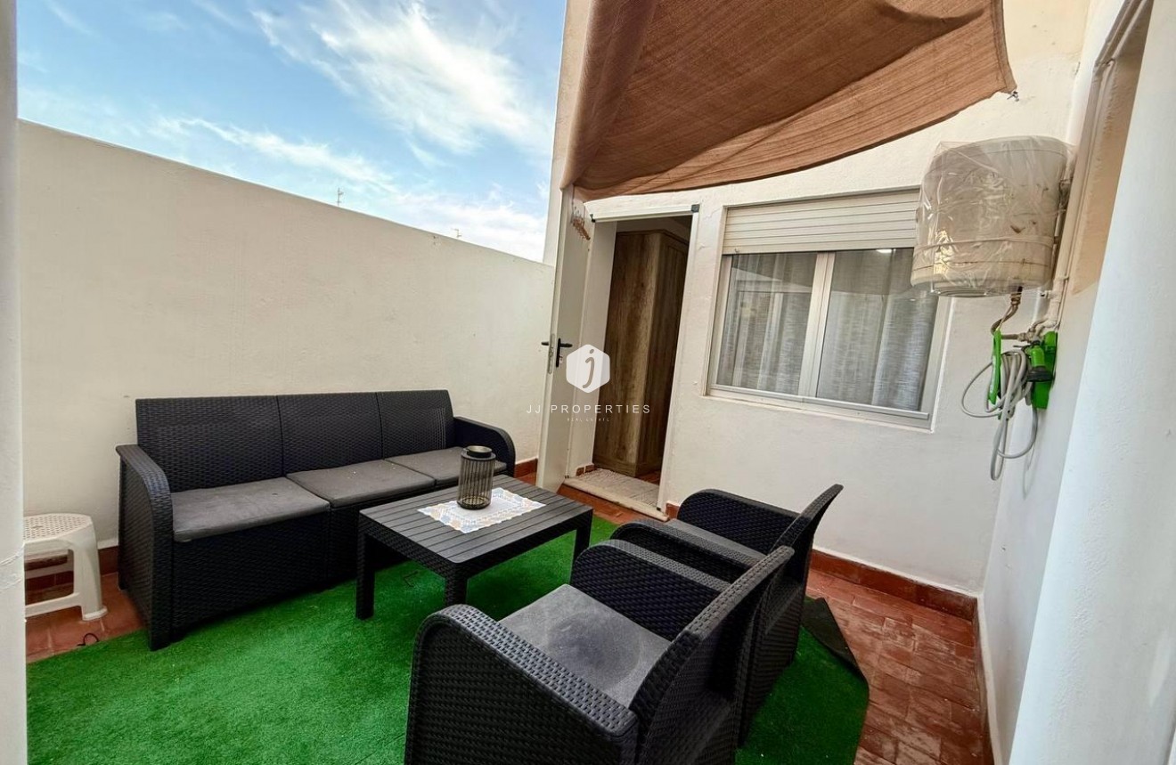D'occasion - Appartement -
Torrevieja - Playa del Cura