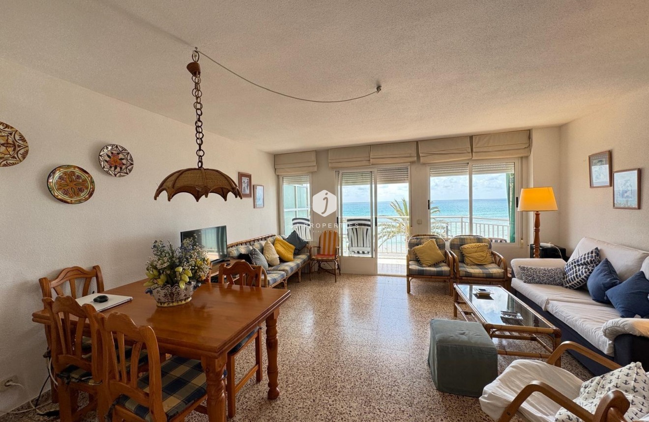 Resale - Apartment / flat -
Torrevieja - Playa del Cura