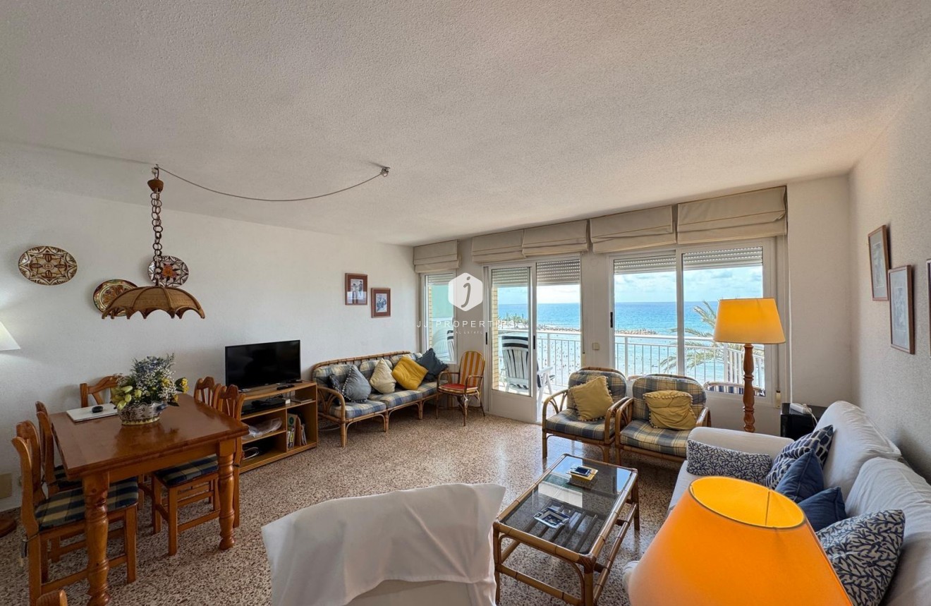 Resale - Apartment / flat -
Torrevieja - Playa del Cura