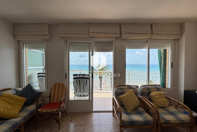 Resale - Apartment / flat -
Torrevieja - Playa del Cura