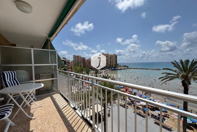 Resale - Apartment / flat -
Torrevieja - Playa del Cura