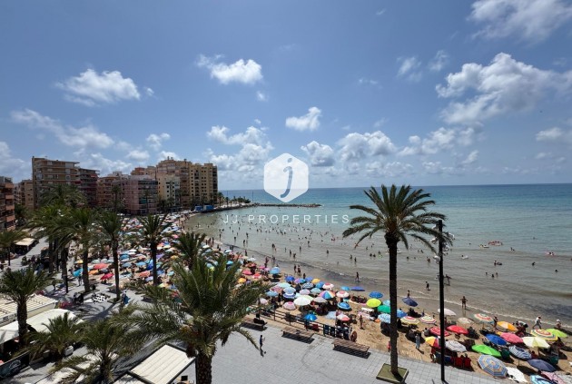 Resale - Apartment / flat -
Torrevieja - Playa del Cura