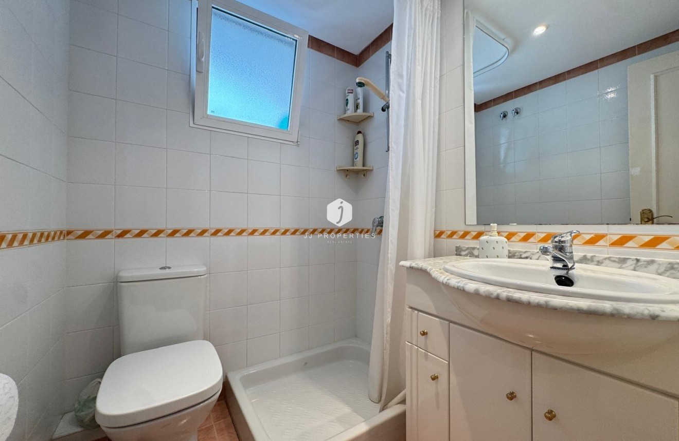 Resale - Apartment / flat -
Torrevieja - Playa del Cura