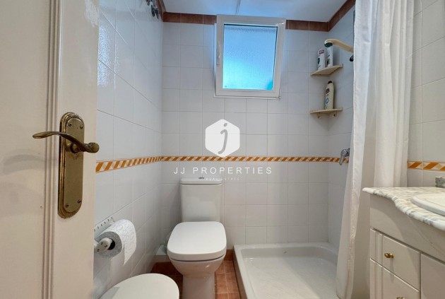 Resale - Apartment / flat -
Torrevieja - Playa del Cura