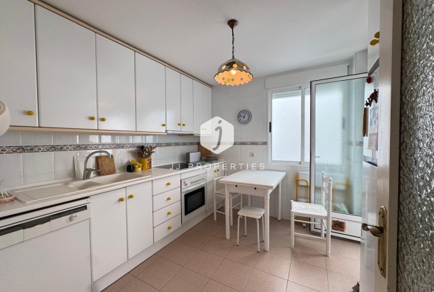 Resale - Apartment / flat -
Torrevieja - Playa del Cura