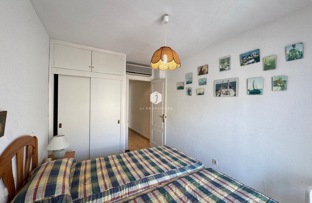 Resale - Apartment / flat -
Torrevieja - Playa del Cura