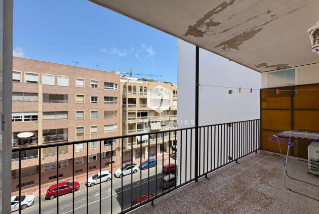 Resale - Apartment / flat -
Torrevieja - Playa del Cura