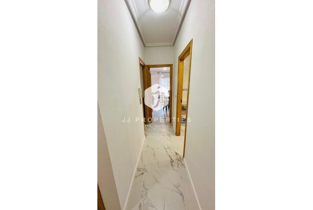 Aus zweiter Hand - Wohnung -
Torrevieja - Acequion