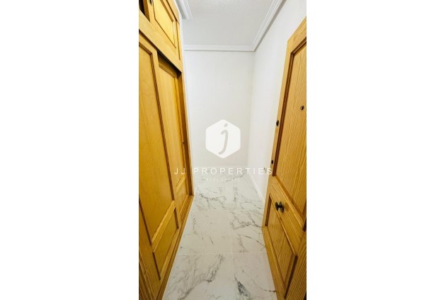 Aus zweiter Hand - Wohnung -
Torrevieja - Acequion