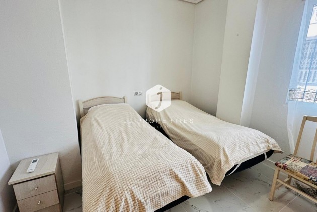Aus zweiter Hand - Wohnung -
Torrevieja - Acequion