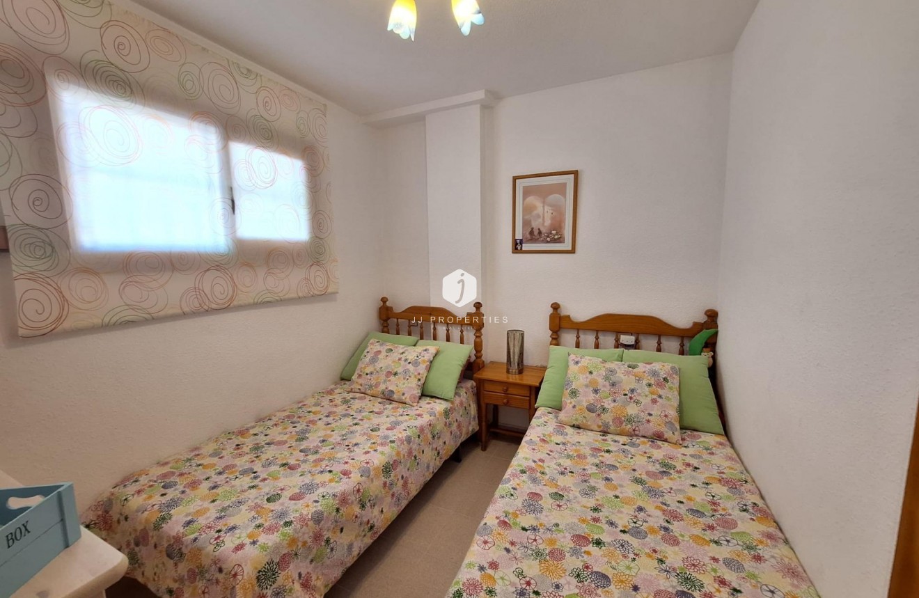 Tweedehands - Appartement / flat -
Torrevieja - Nueva Torrevieja