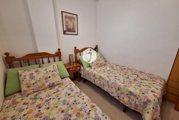 Tweedehands - Appartement / flat -
Torrevieja - Nueva Torrevieja