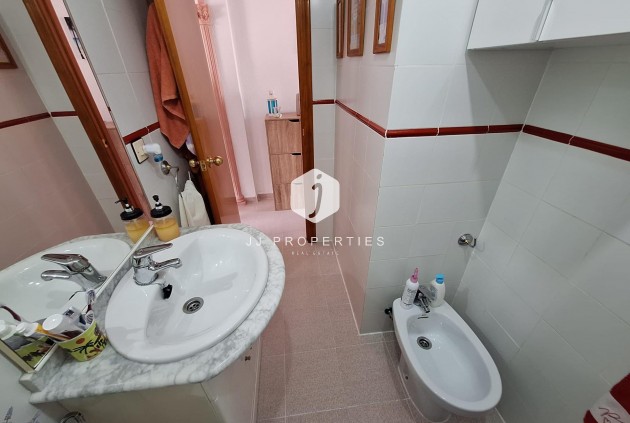 Tweedehands - Appartement / flat -
Torrevieja - Nueva Torrevieja