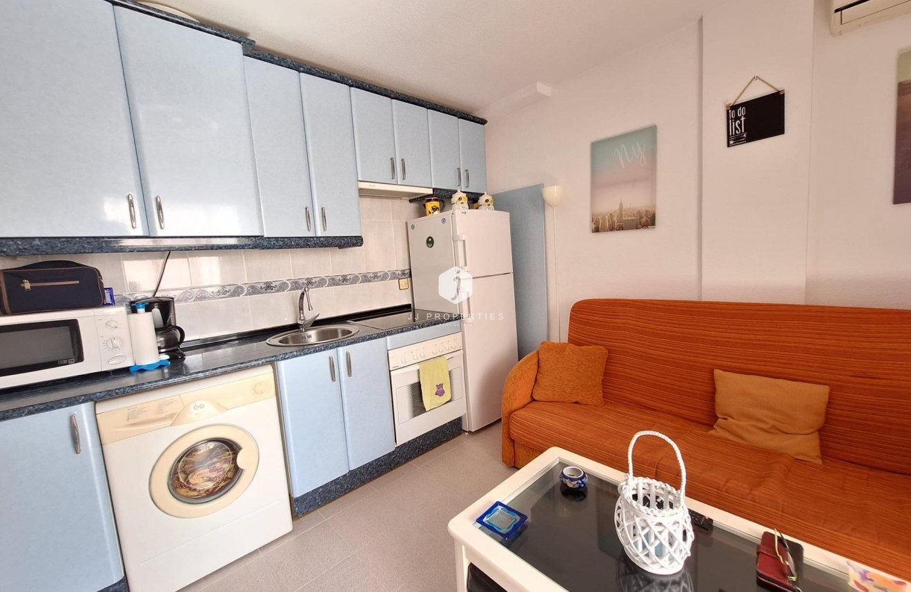Tweedehands - Appartement / flat -
Torrevieja - Nueva Torrevieja