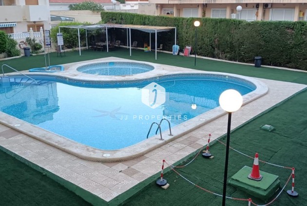 Tweedehands - Appartement / flat -
Torrevieja - Nueva Torrevieja