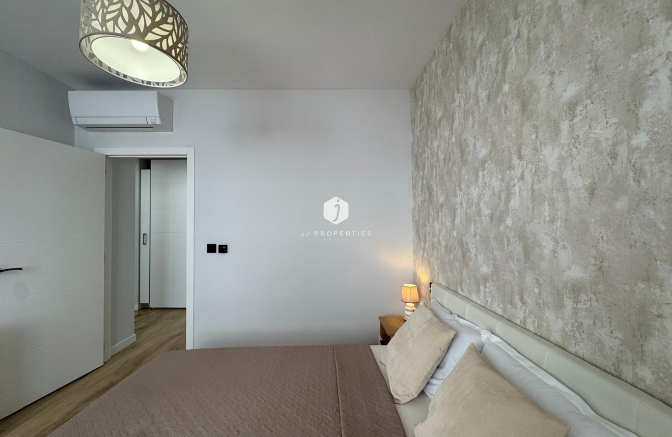 Segunda mano - Apartamento / piso -
Torrevieja - Playa del Cura