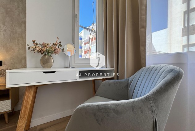 Segunda mano - Apartamento / piso -
Torrevieja - Playa del Cura