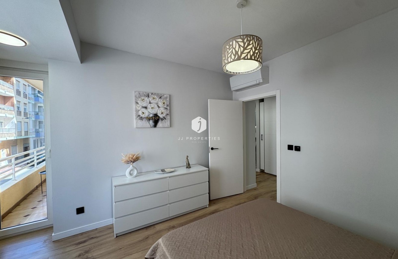 Segunda mano - Apartamento / piso -
Torrevieja - Playa del Cura