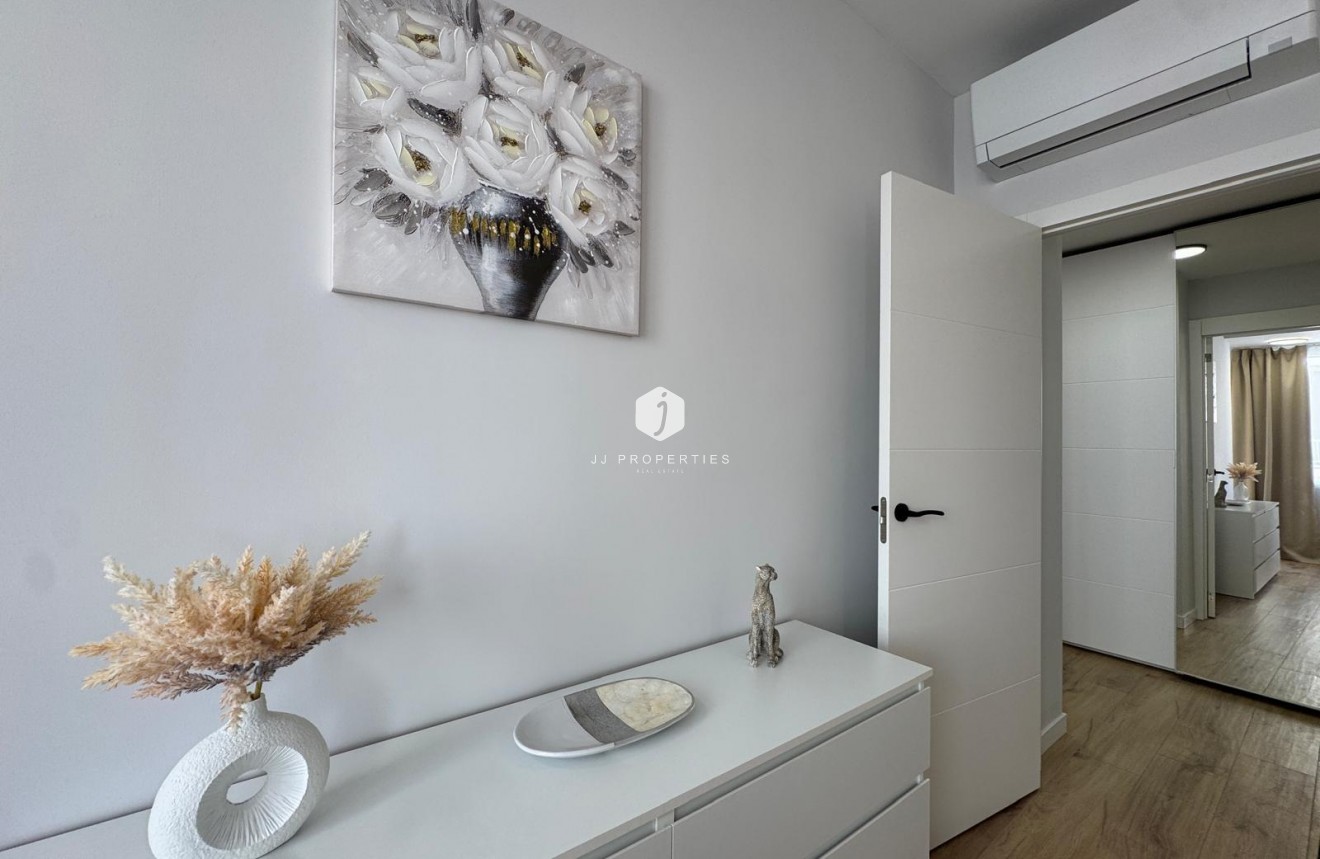 Segunda mano - Apartamento / piso -
Torrevieja - Playa del Cura