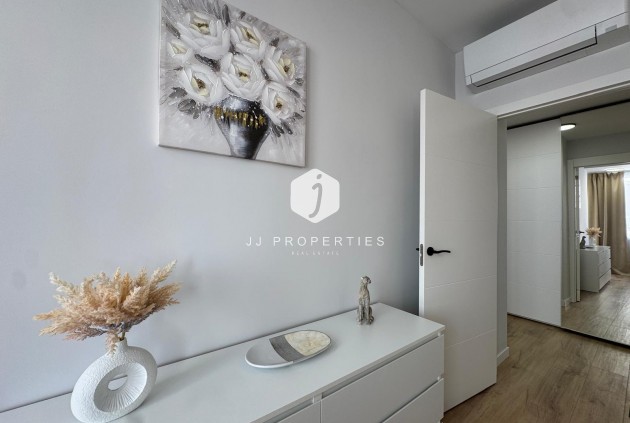 Segunda mano - Apartamento / piso -
Torrevieja - Playa del Cura