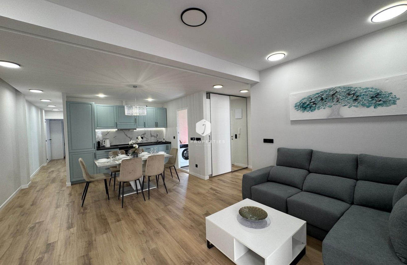 Segunda mano - Apartamento / piso -
Torrevieja - Playa del Cura