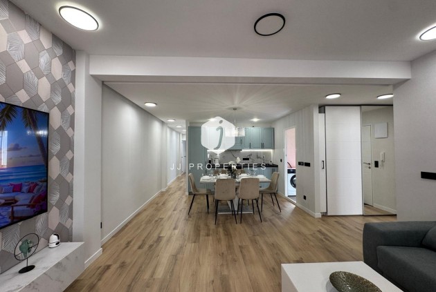 Segunda mano - Apartamento / piso -
Torrevieja - Playa del Cura