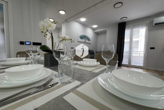 Segunda mano - Apartamento / piso -
Torrevieja - Playa del Cura