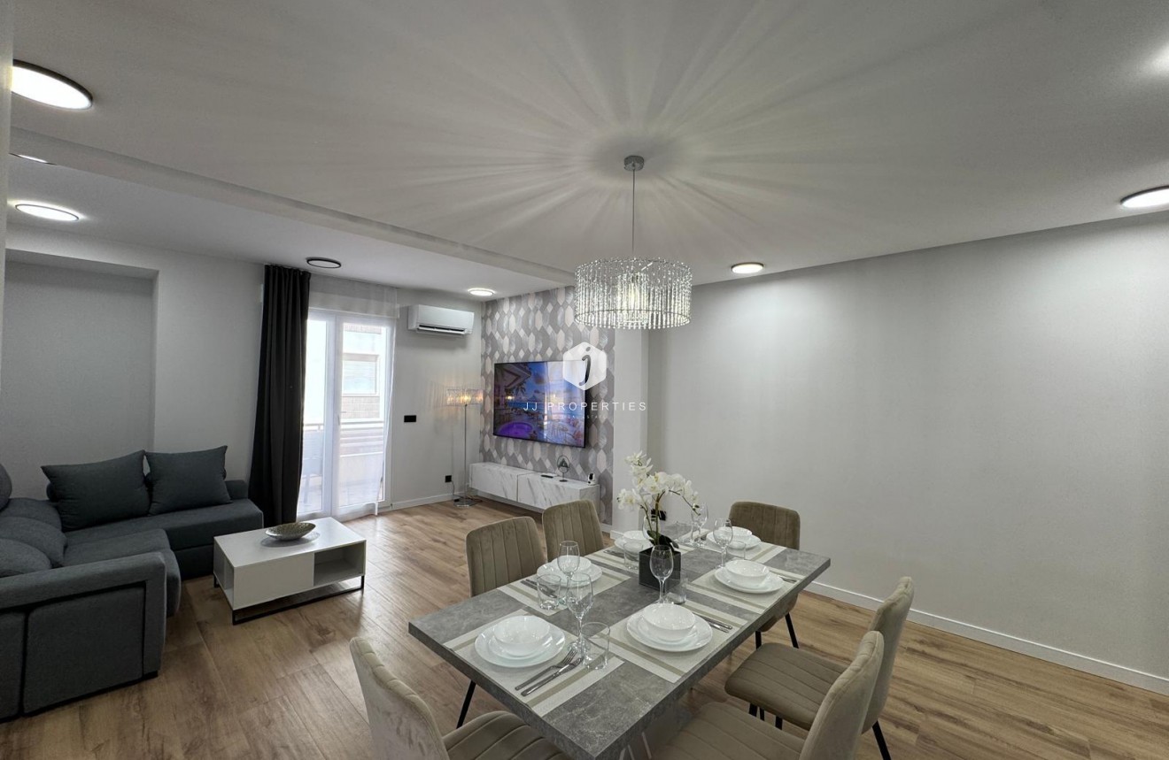 Segunda mano - Apartamento / piso -
Torrevieja - Playa del Cura