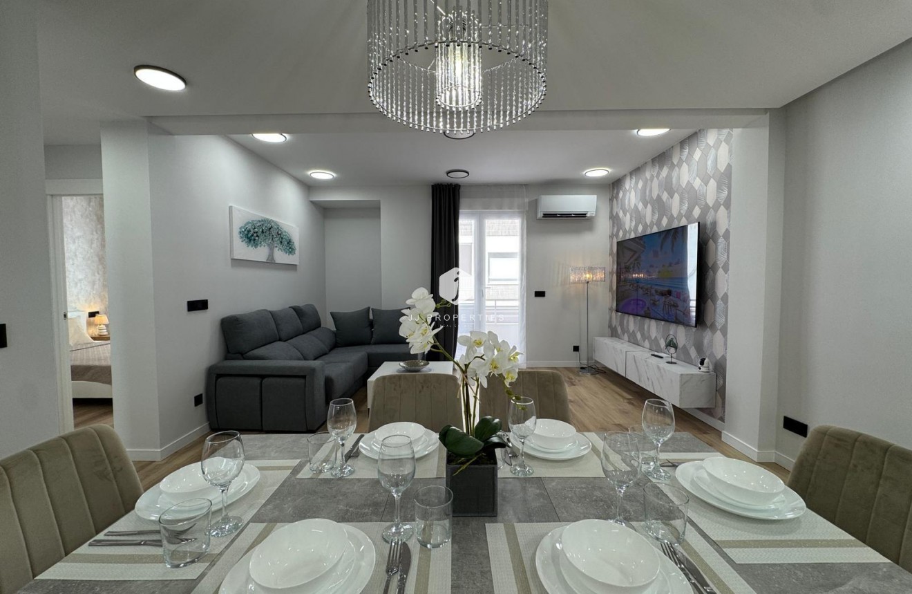 Segunda mano - Apartamento / piso -
Torrevieja - Playa del Cura
