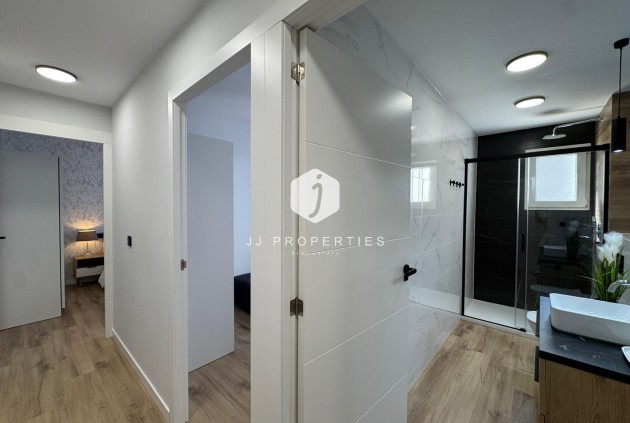Segunda mano - Apartamento / piso -
Torrevieja - Playa del Cura