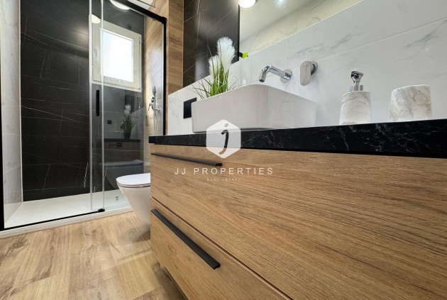 Segunda mano - Apartamento / piso -
Torrevieja - Playa del Cura