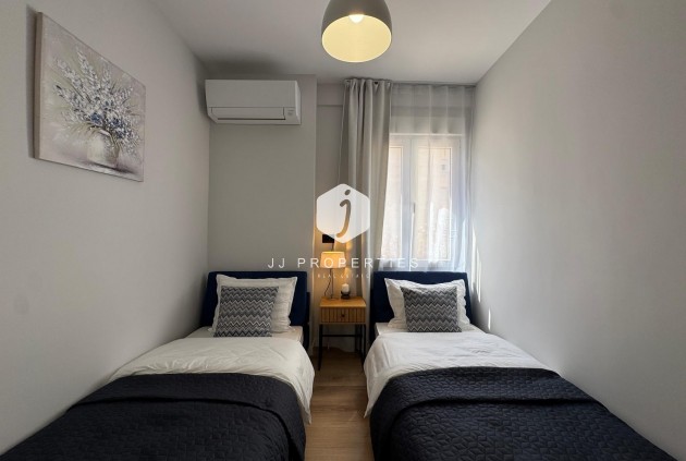 Segunda mano - Apartamento / piso -
Torrevieja - Playa del Cura