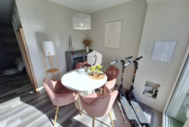 Segunda mano - Apartamento / piso -
Torrevieja - Torretas